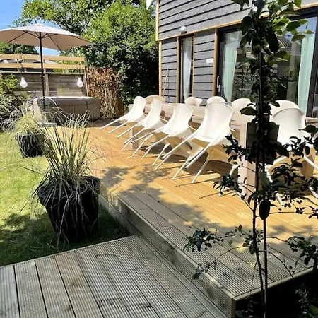 Prázdninový dům Modern House For 12 Pers! With Jacuzzi *