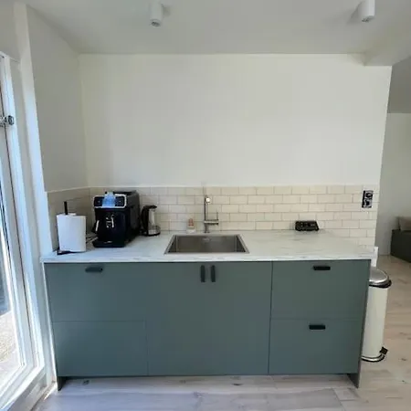 Prázdninový dům Modern House For 12 Pers! With Jacuzzi