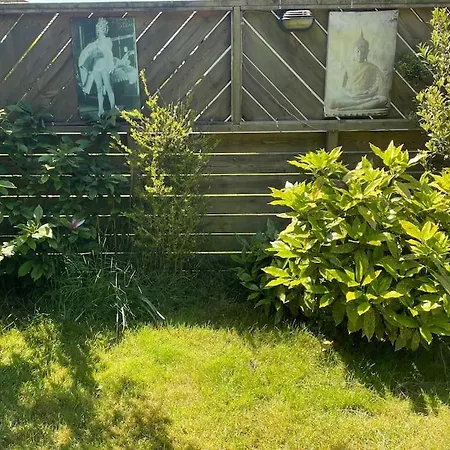 Дом отдыха Modern House For 12 Pers! With Jacuzzi